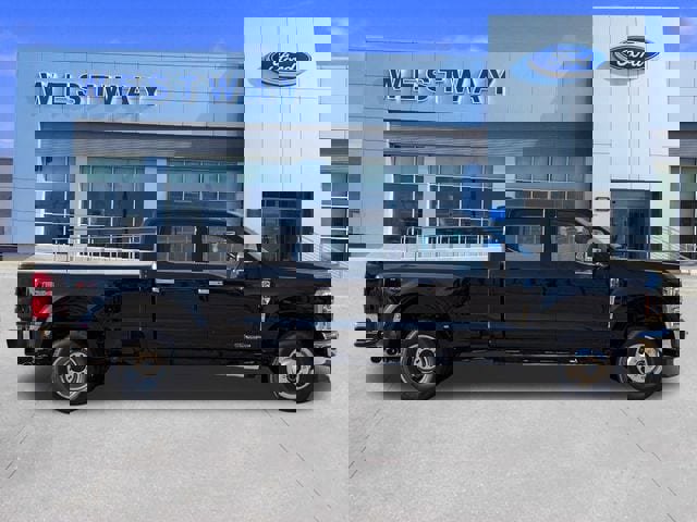 New 2026 Ford F350 Lariat image 32