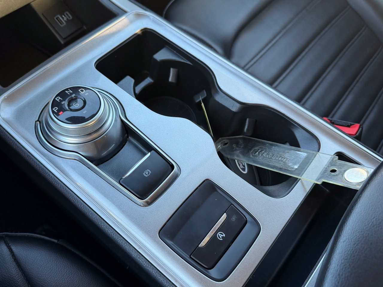 Used 2024 Ford Edge SEL AWD/4WD image 21