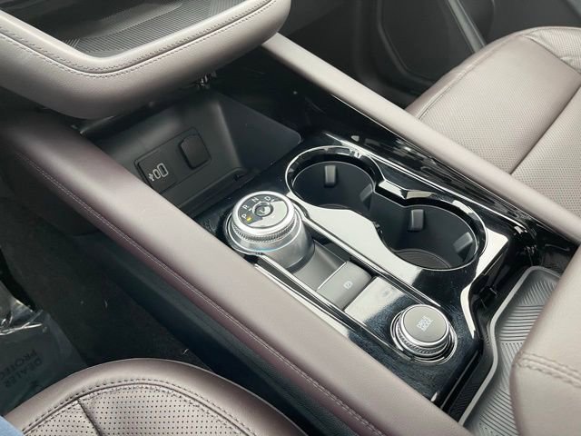 New 2026 Ford Explorer Platinum w/ LUX Leather Package image 13