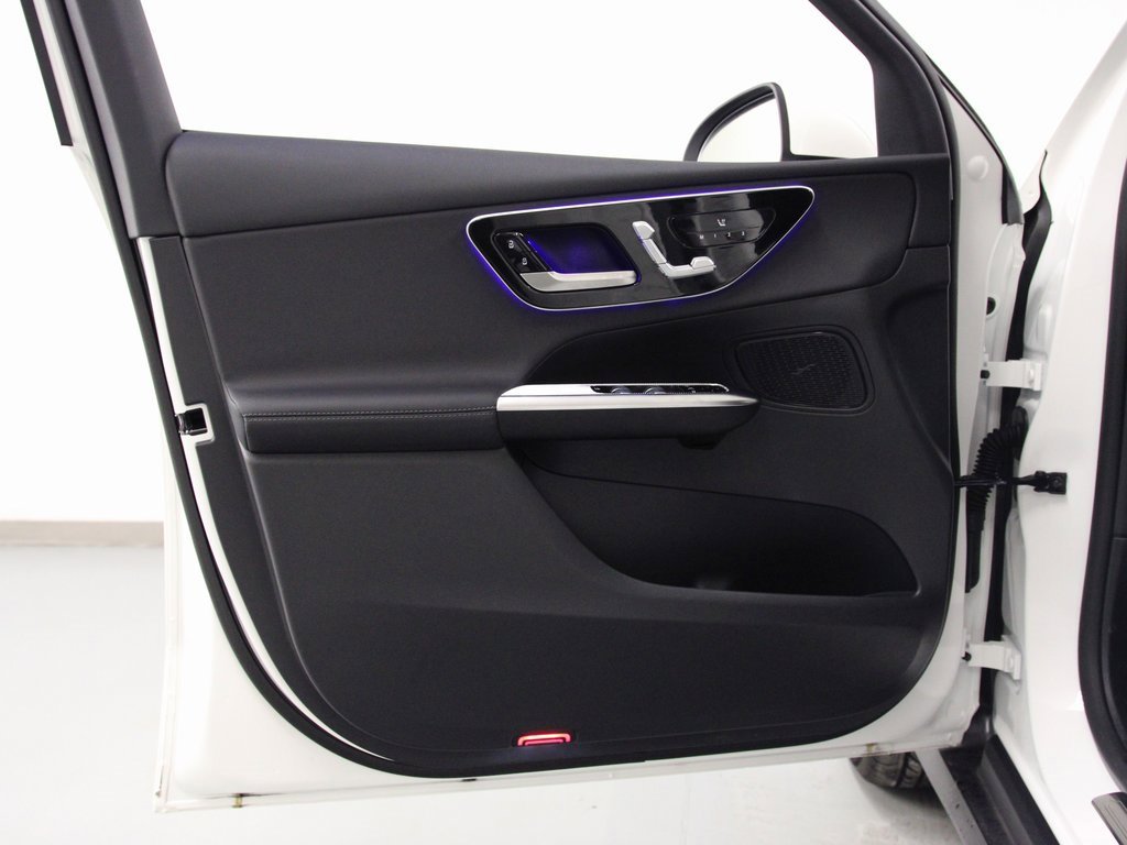 Certified 2025 Mercedes-Benz GLC 300 GLC 300 image 18