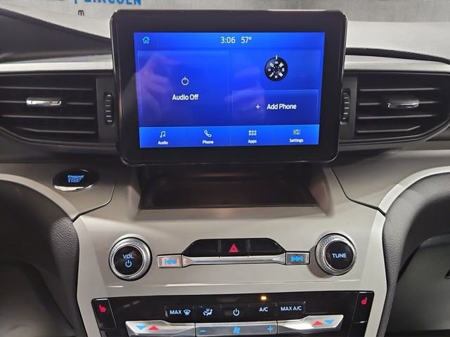 Used 2024 Ford Explorer XLT image 14