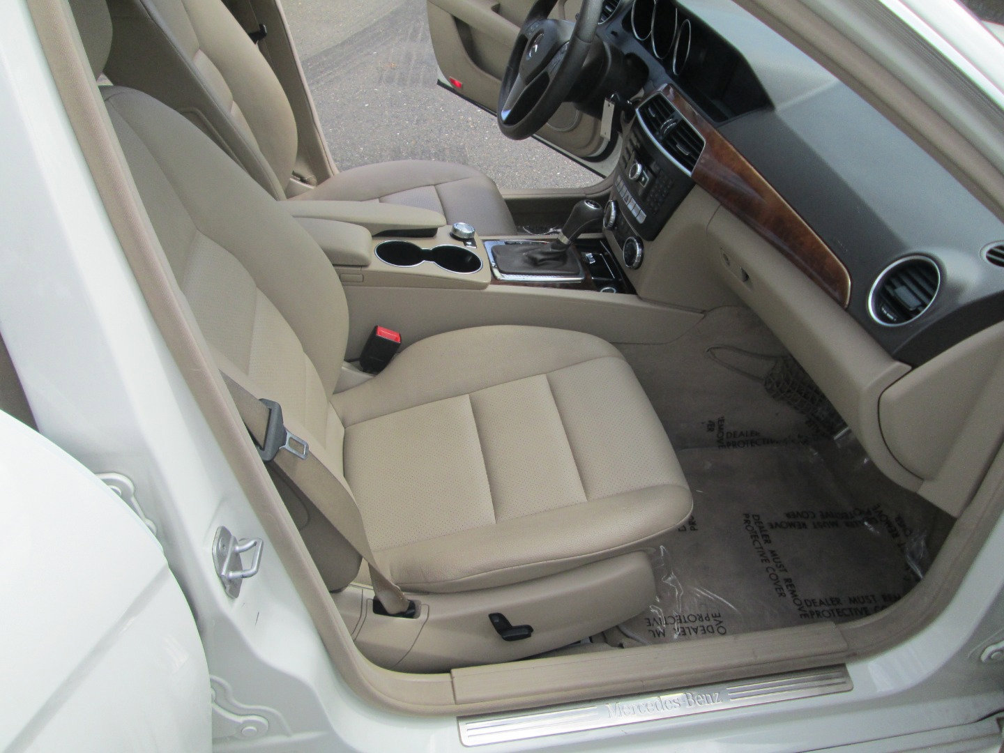 Used 2012 Mercedes-Benz C 250 Sport image 8