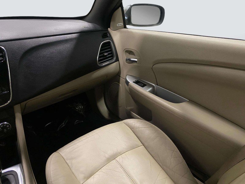 Used 2013 Chrysler 200 Limited FWD image 23