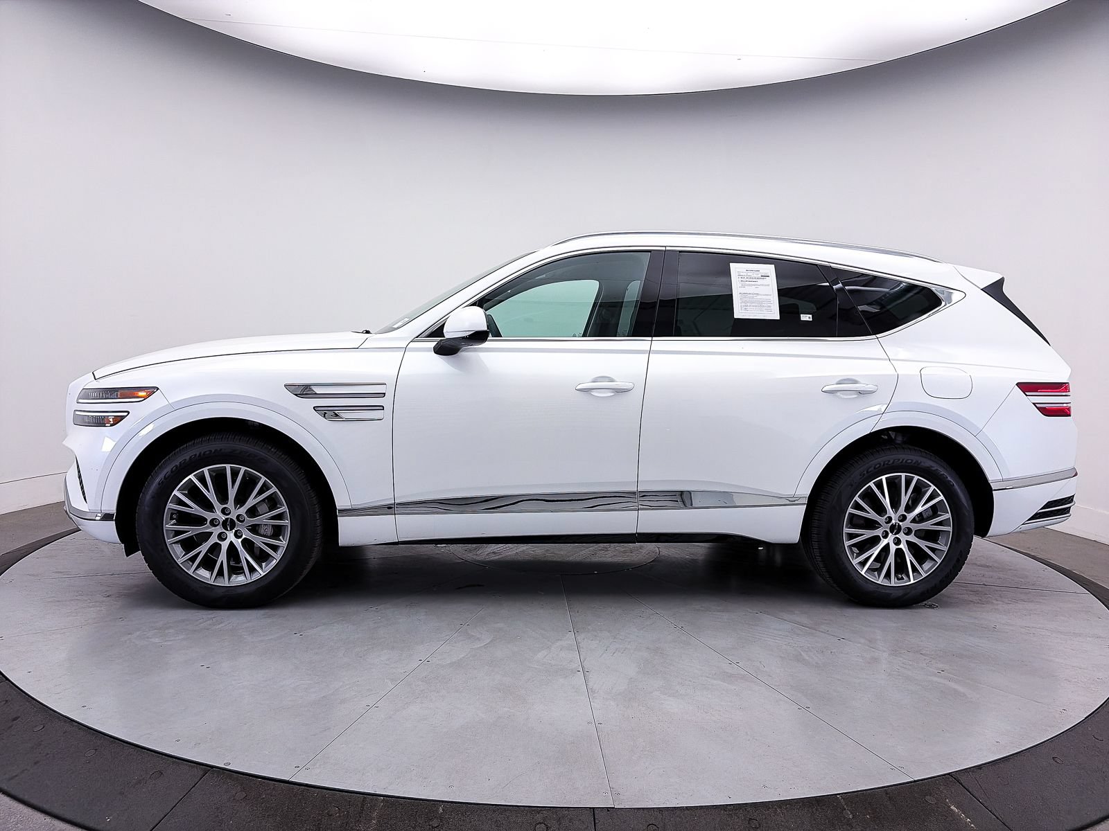 Used 2025 Genesis GV80 2.5T Standard AWD/4WD image 42