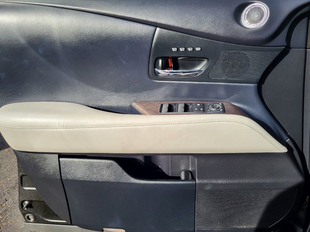 Used 2013 Lexus RX 450h FWD image 10