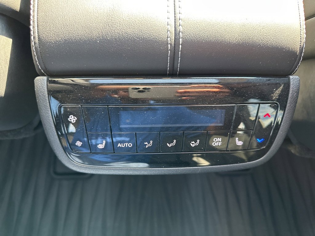 Used 2023 INFINITI QX60 Luxe image 13