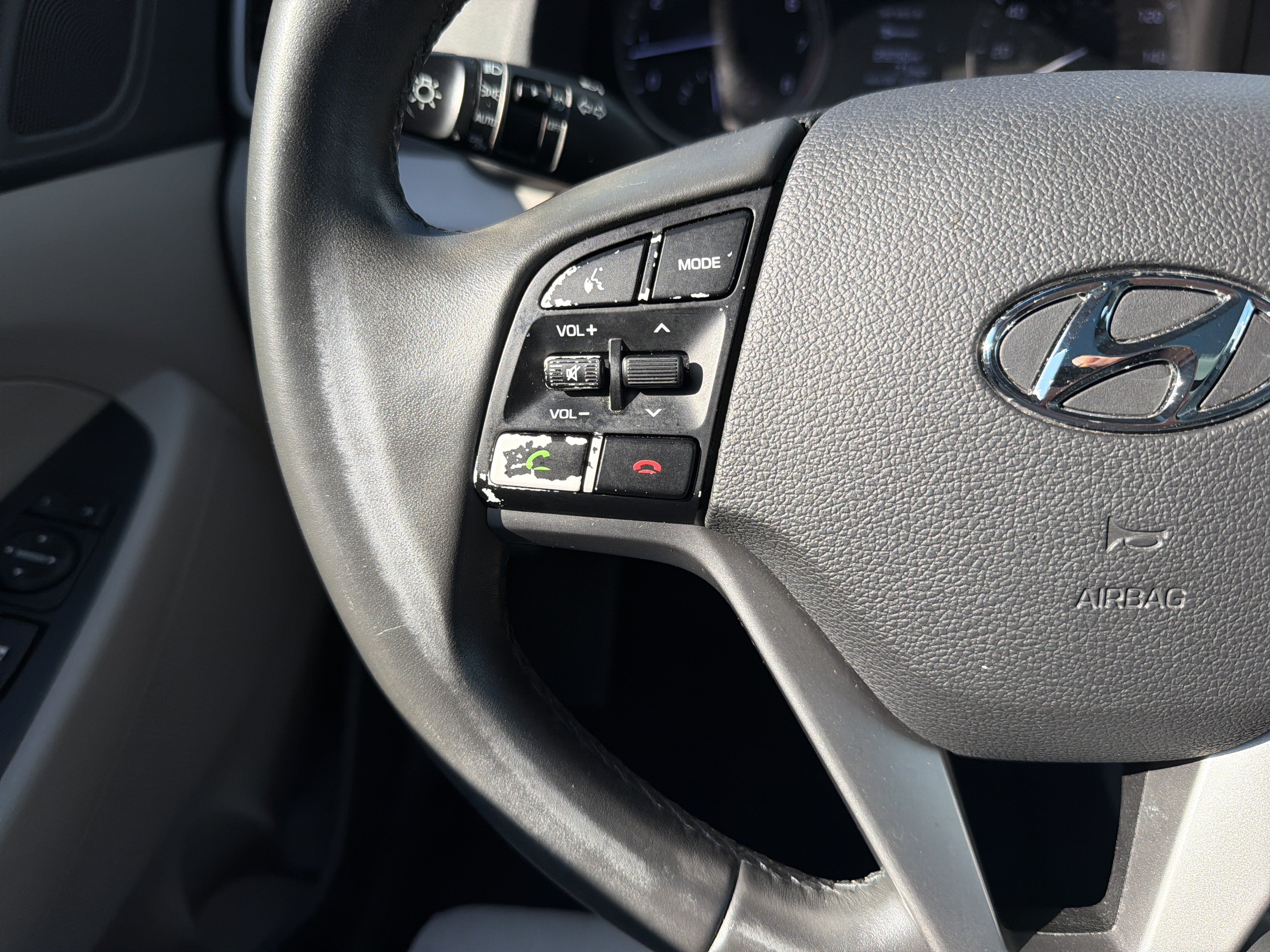 Used 2018 Hyundai Tucson Value w/ Cargo Package FWD image 19