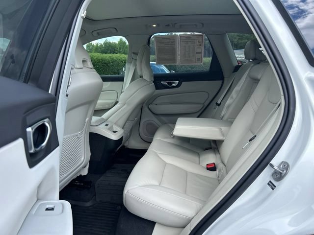 Used 2025 Volvo XC60 B5 Plus w/ Protection Package Premier AWD/4WD image 17