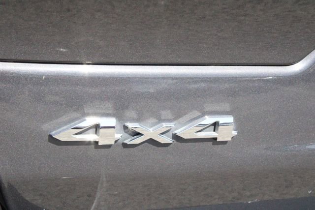 Used 2023 Jeep Grand Cherokee Laredo w/ Luxury Tech Group I AWD/4WD image 7