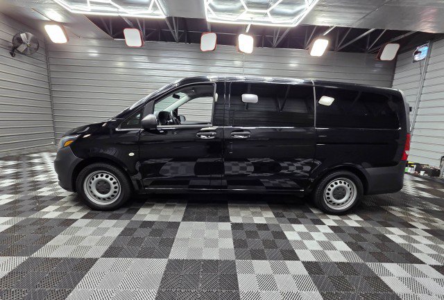 Used 2018 Mercedes-Benz Metris Passenger image 9