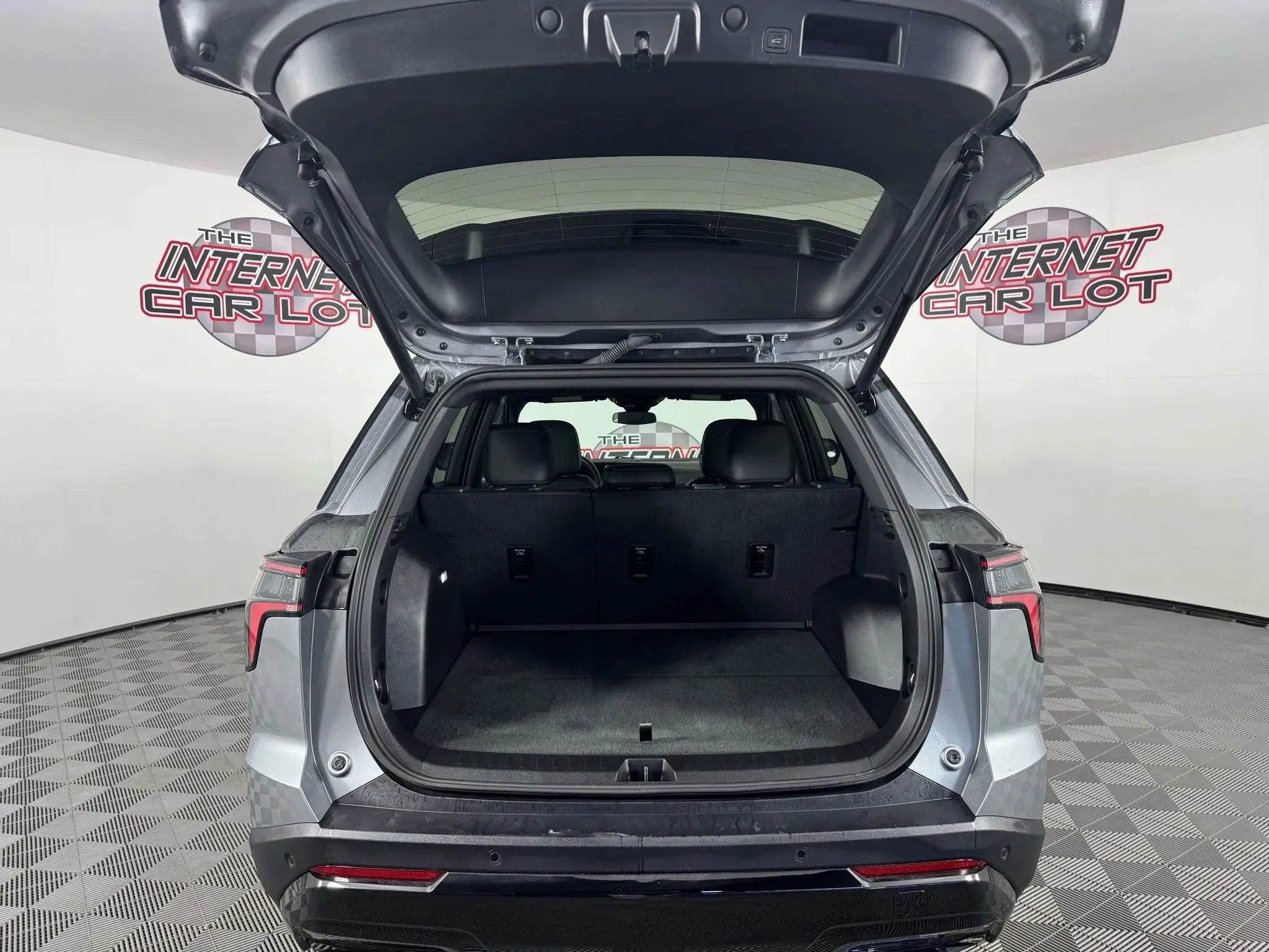 Used 2026 Chevrolet Equinox RS w/ Convenience Package III image 29