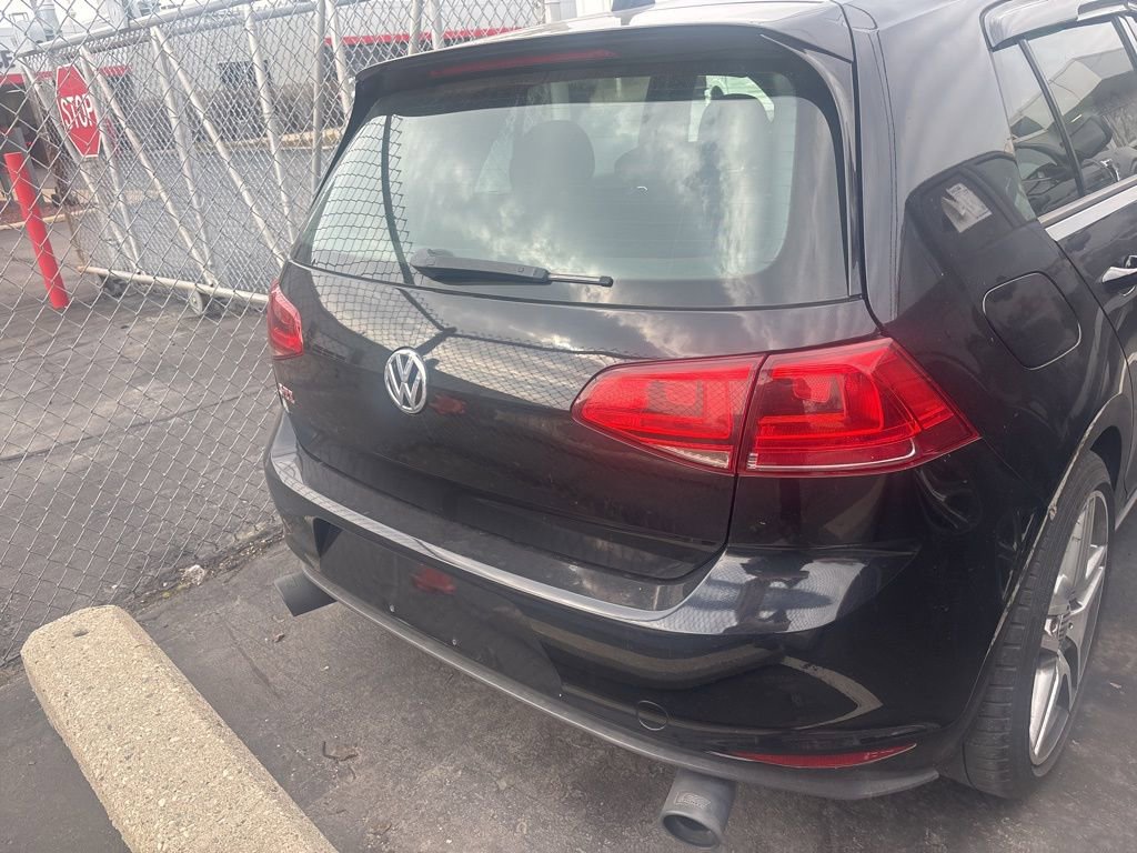 Used 2017 Volkswagen GTI Sport image 5