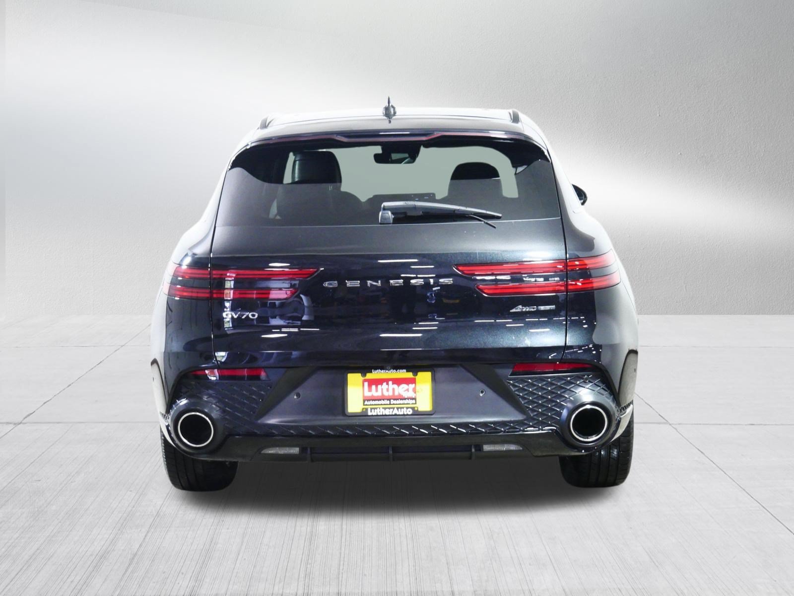 Used 2022 Genesis GV70 3.5T Sport w/ Sport Advanced Package AWD/4WD image 6