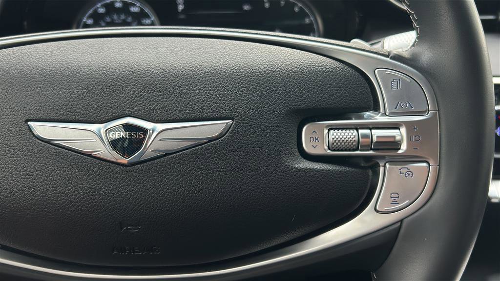 Used 2025 Genesis GV70 2.5T w/ Advanced Package AWD/4WD image 32