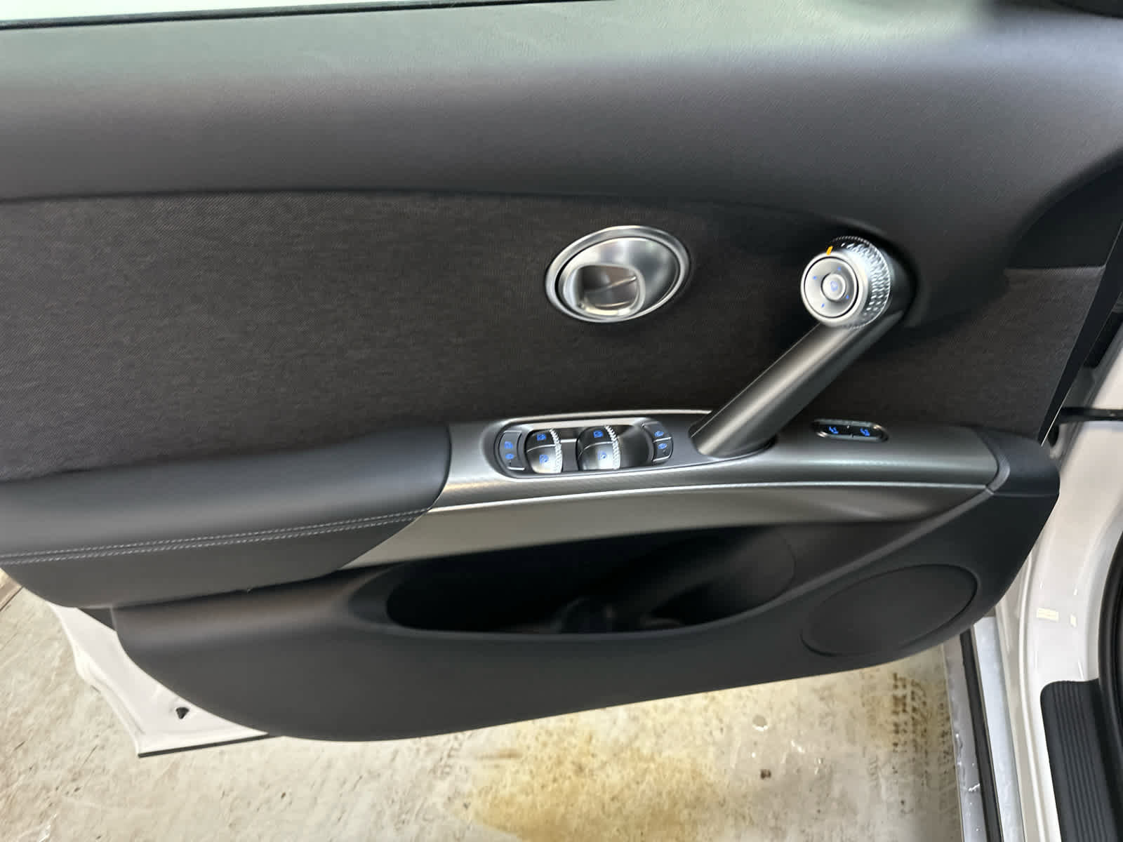New 2025 Genesis GV60 Advanced AWD/4WD image 10