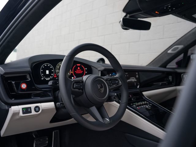 Certified 2026 Porsche Panamera Turbo image 4
