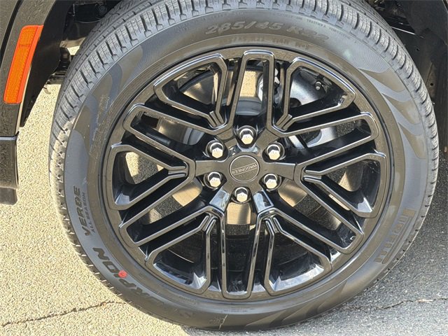 New 2025 Jeep Wagoneer L Series II w/ Premium Group I image 17