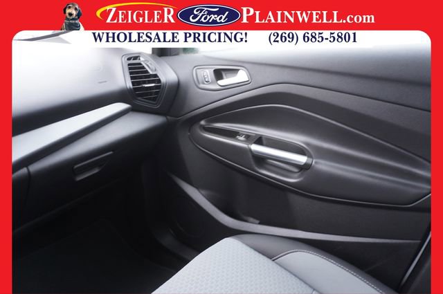 Used 2017 Ford C-MAX SE image 29