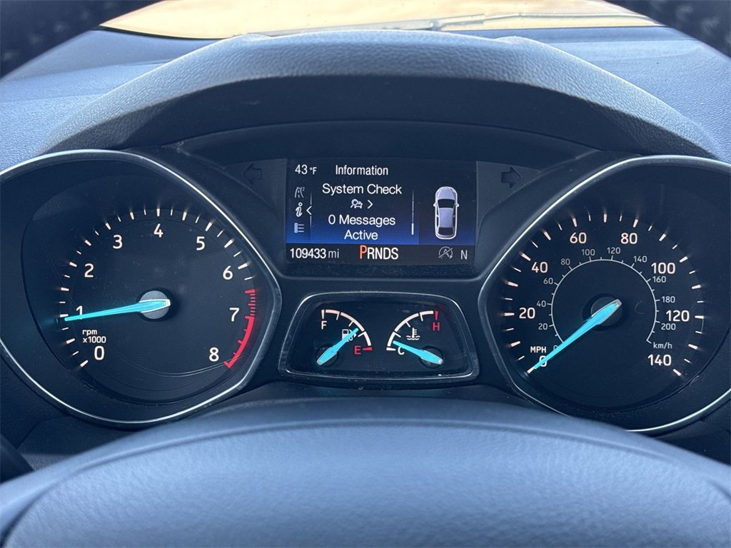 Used 2017 Ford Escape Titanium image 10