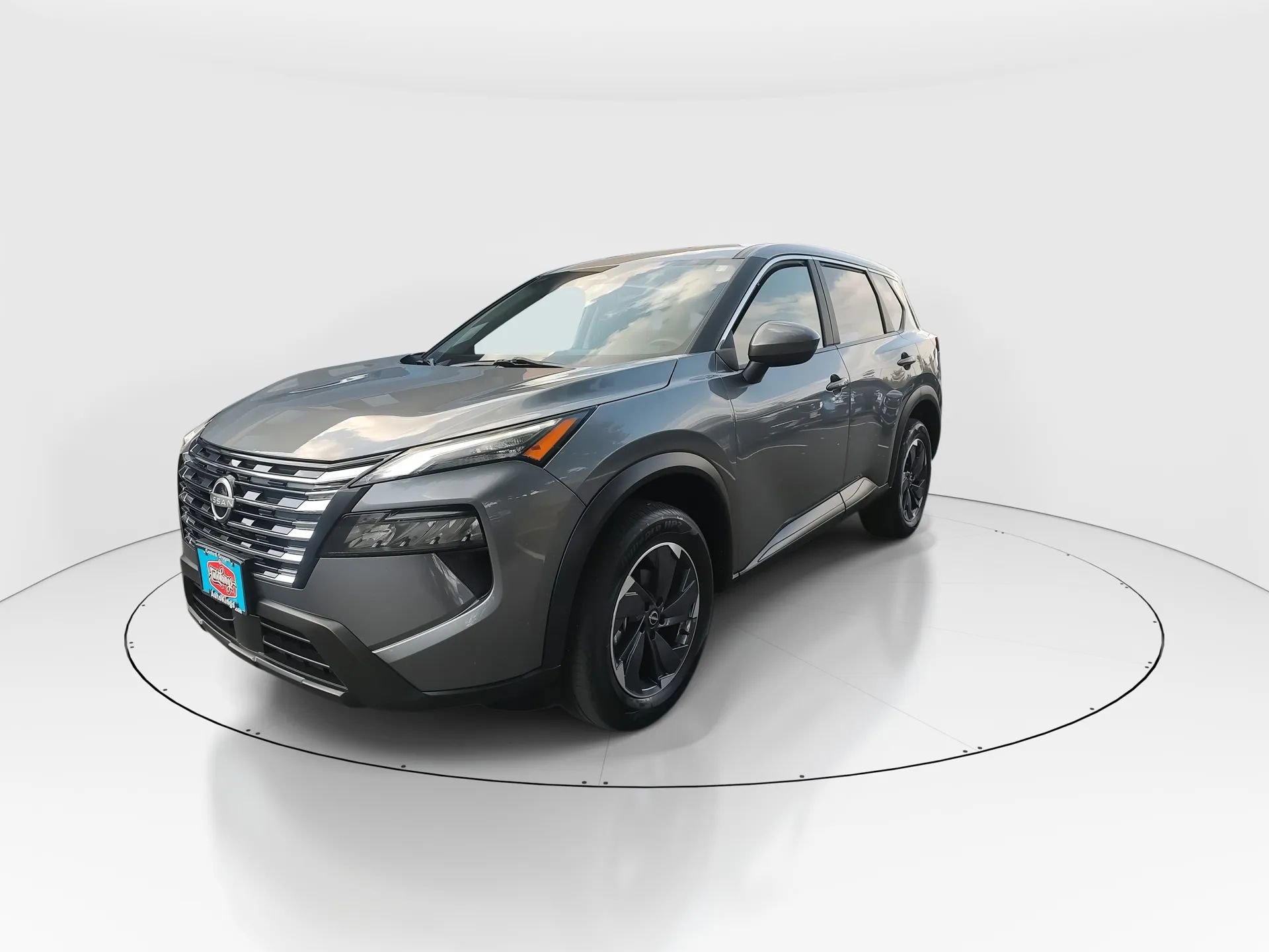 Used 2024 Nissan Rogue SV image 4