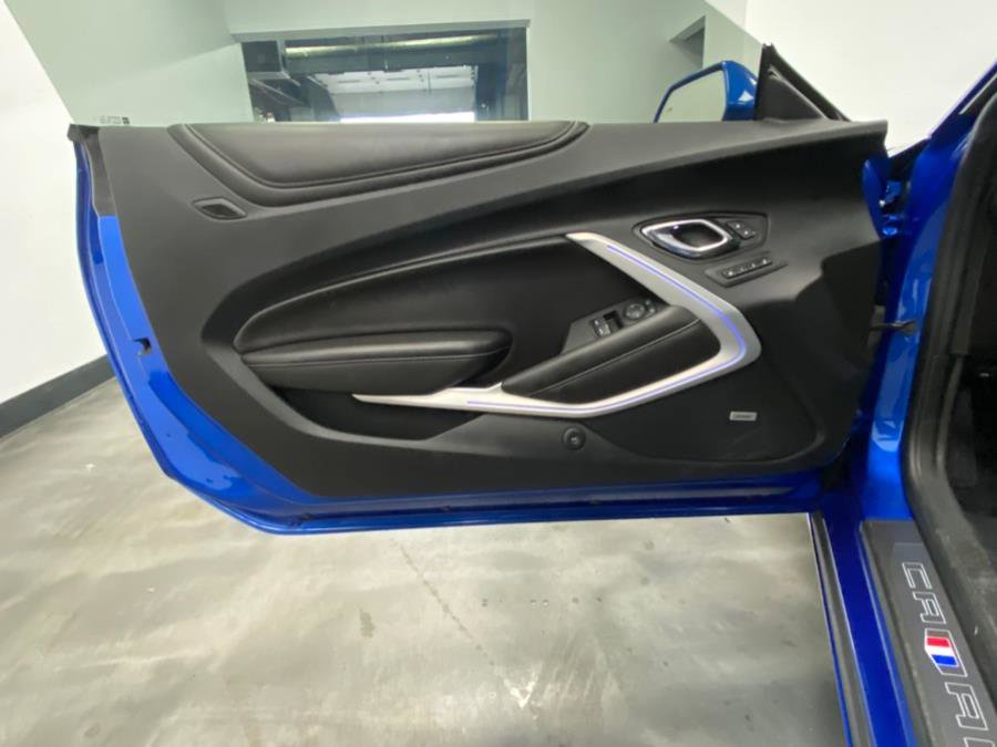 Used 2016 Chevrolet Camaro SS image 38