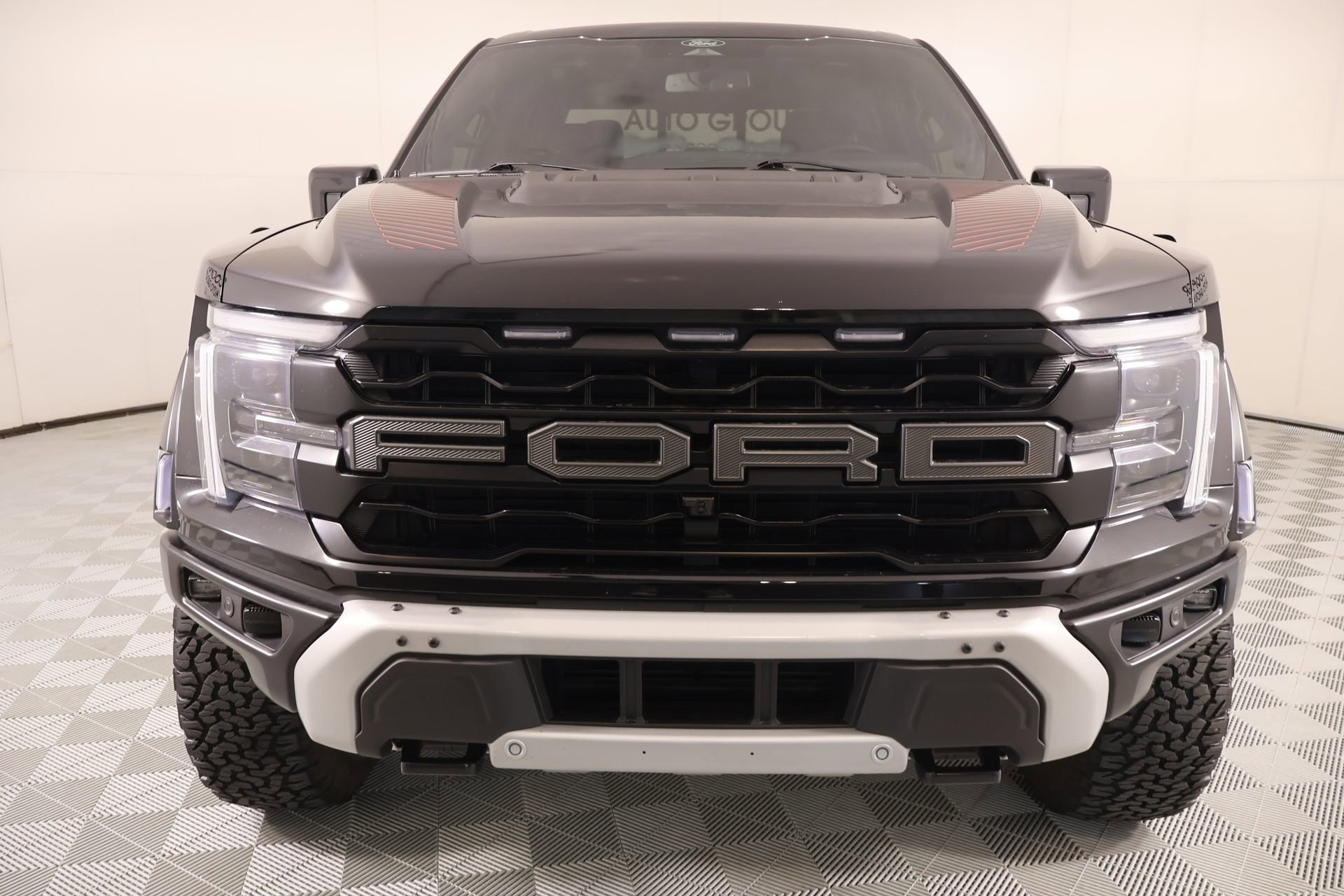 Used 2025 Ford F150 Raptor AWD/4WD image 12