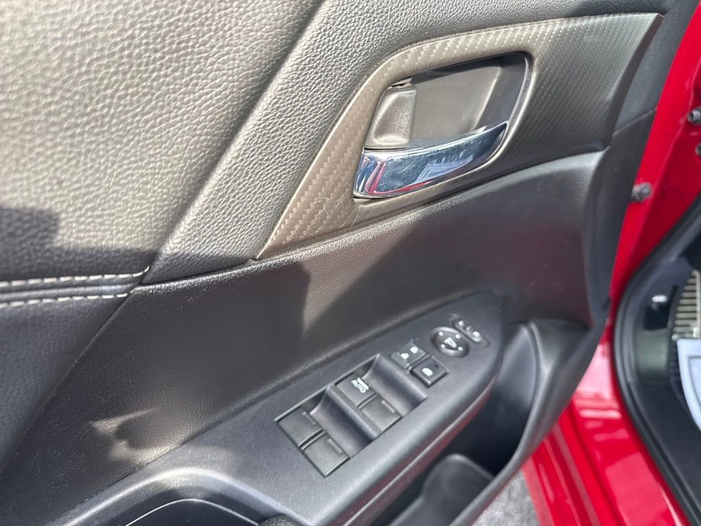 Used 2016 Honda Accord Sport image 12