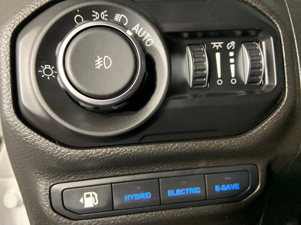 Used 2021 Jeep Wrangler Unlimited Sahara image 28