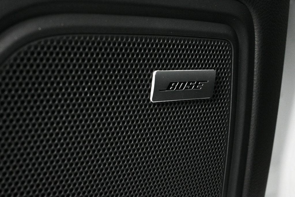 Certified 2026 Porsche Macan image 7