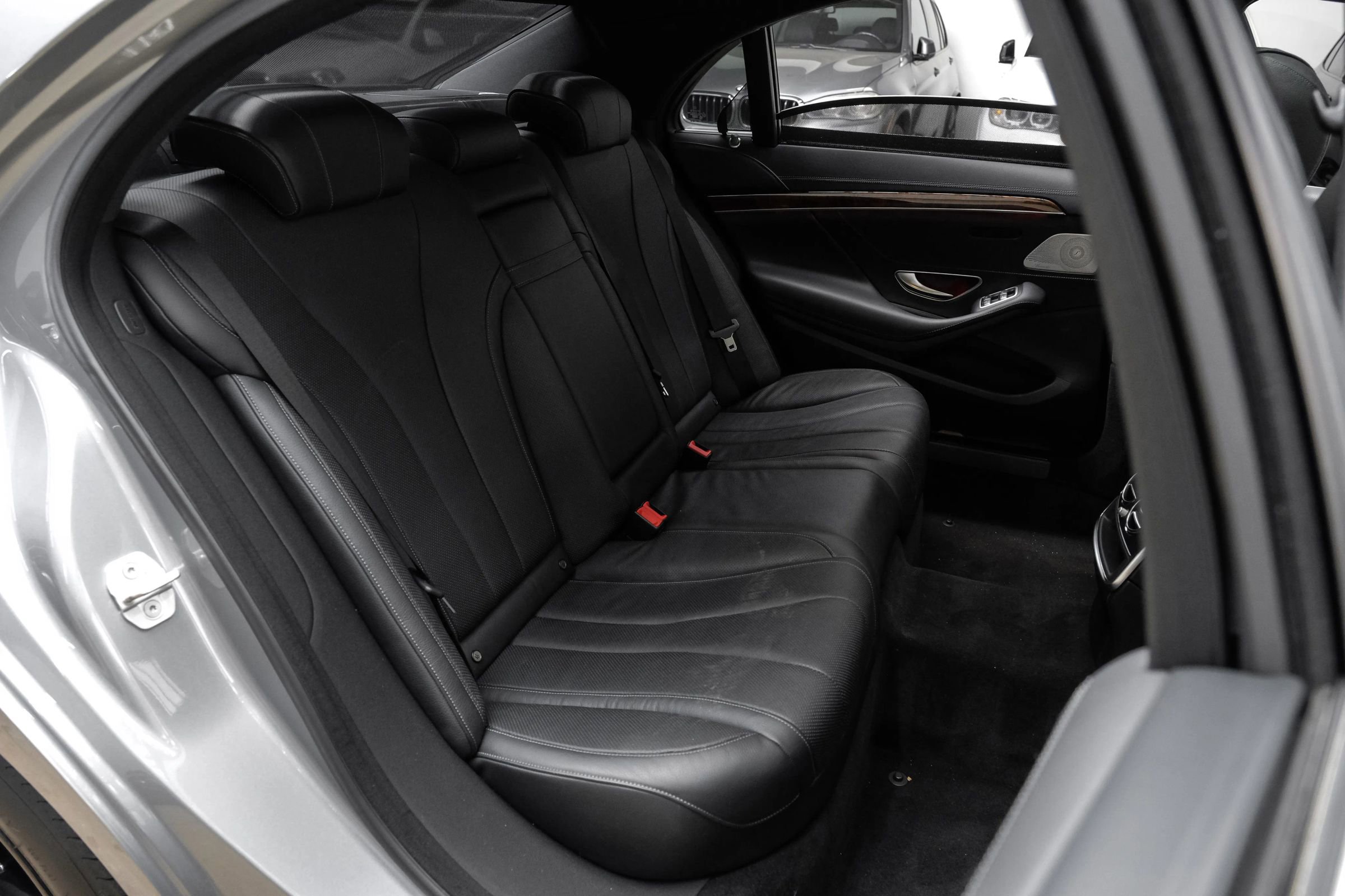 Used 2014 Mercedes-Benz S 550 Sedan image 45