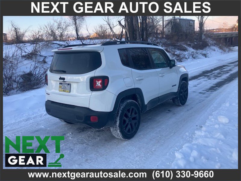 Used 2017 Jeep Renegade Altitude image 4
