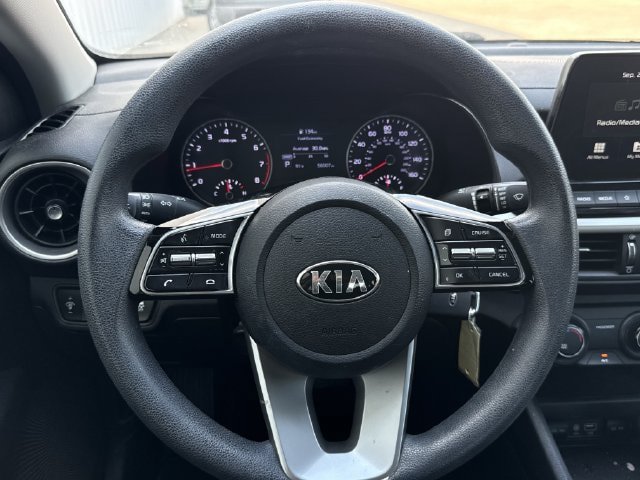 Used 2021 Kia Forte LXS FWD image 12