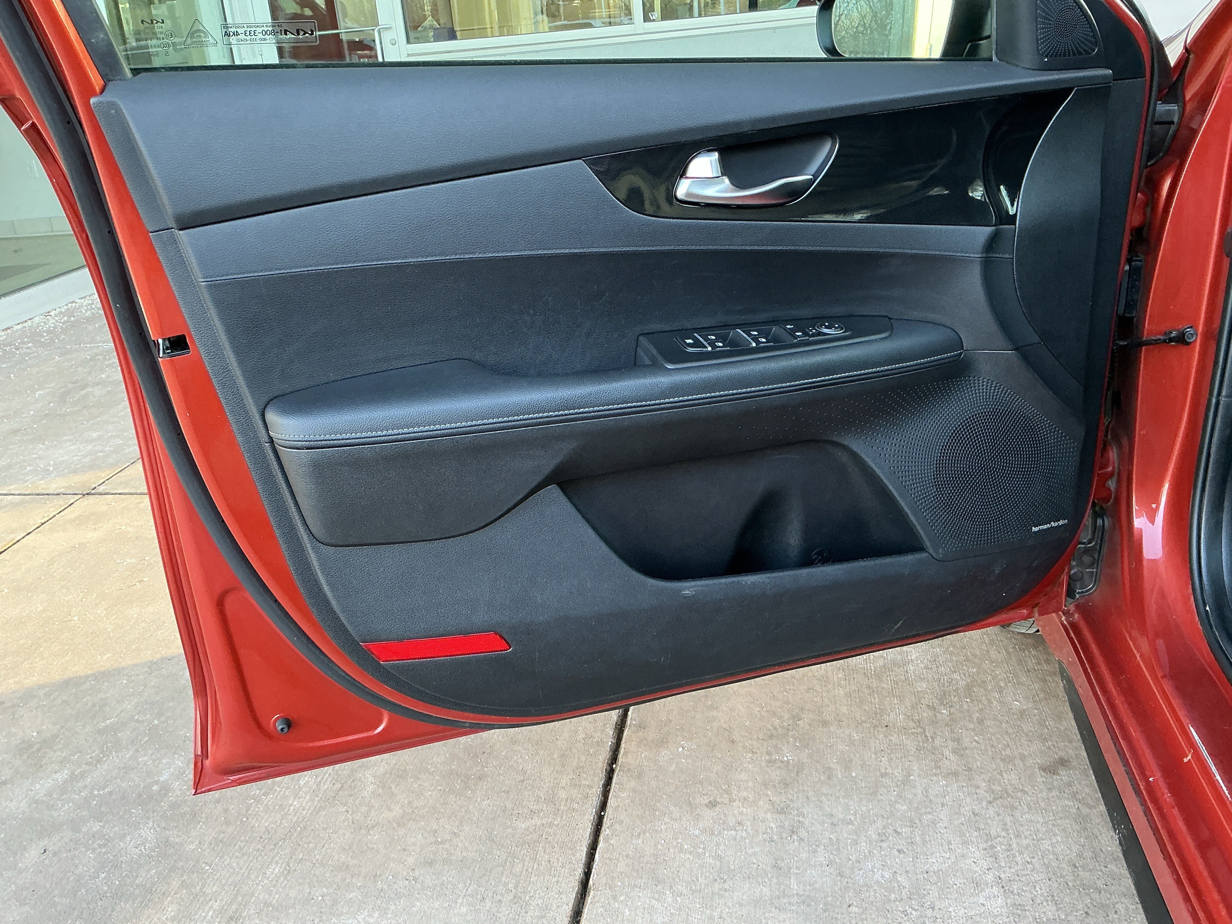 Used 2022 Kia Forte GT-Line w/ GT-Line Premium Package image 14