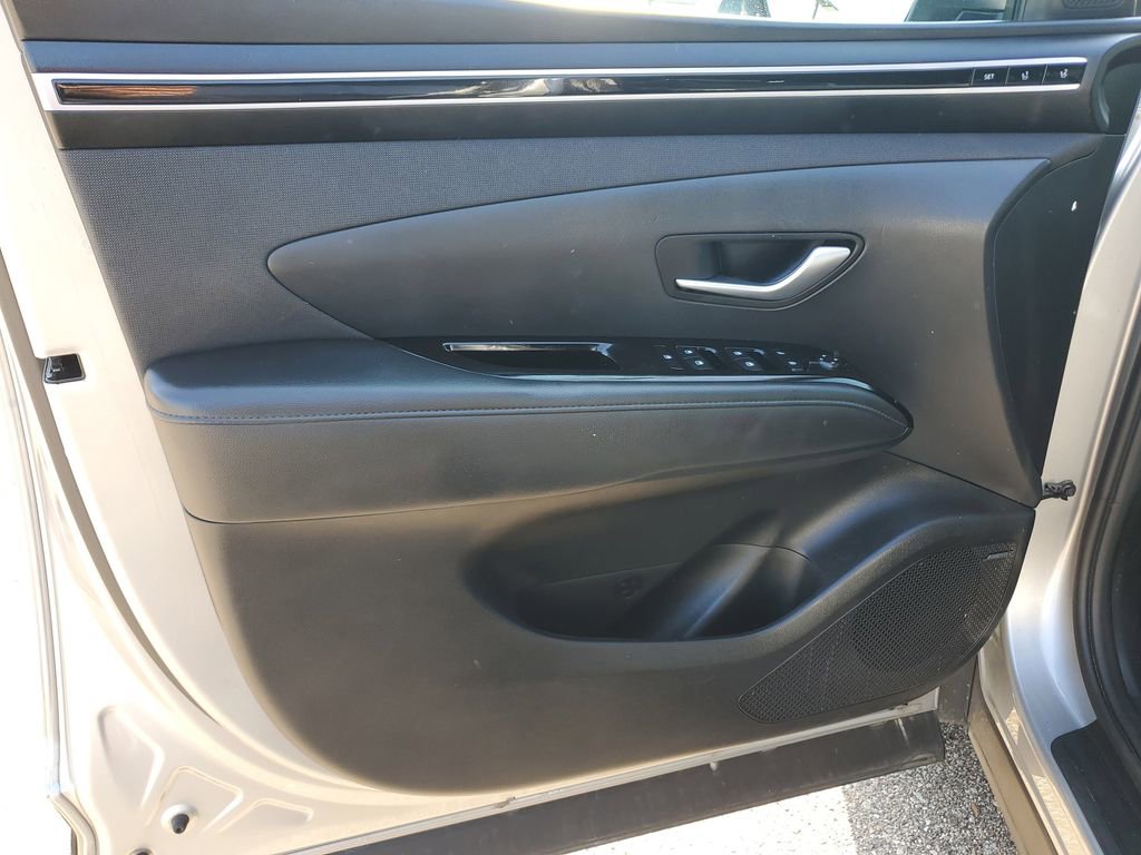 Used 2024 Hyundai Tucson Limited image 13