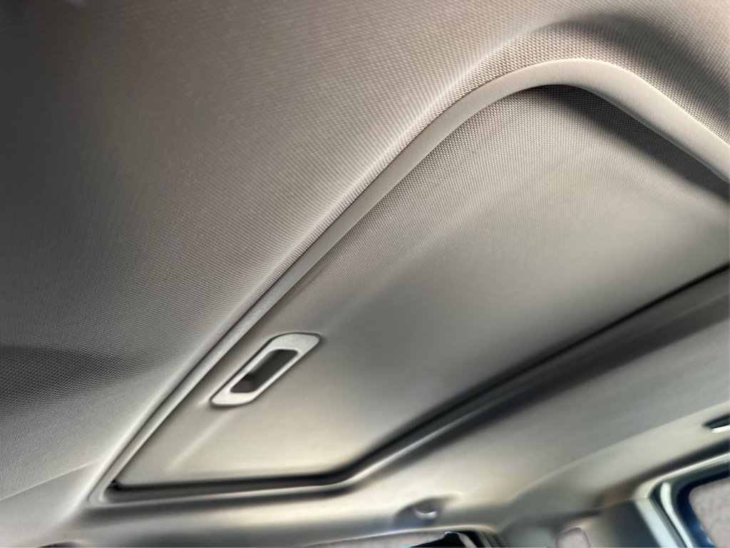 Used 2020 Ford EcoSport Titanium FWD image 29