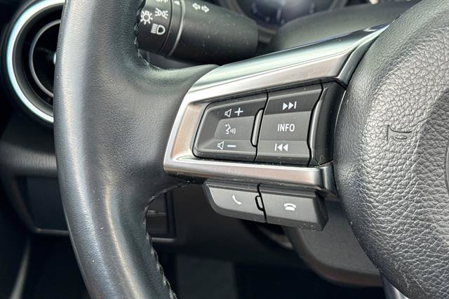 Used 2017 FIAT 124 Spider Classica RWD image 23