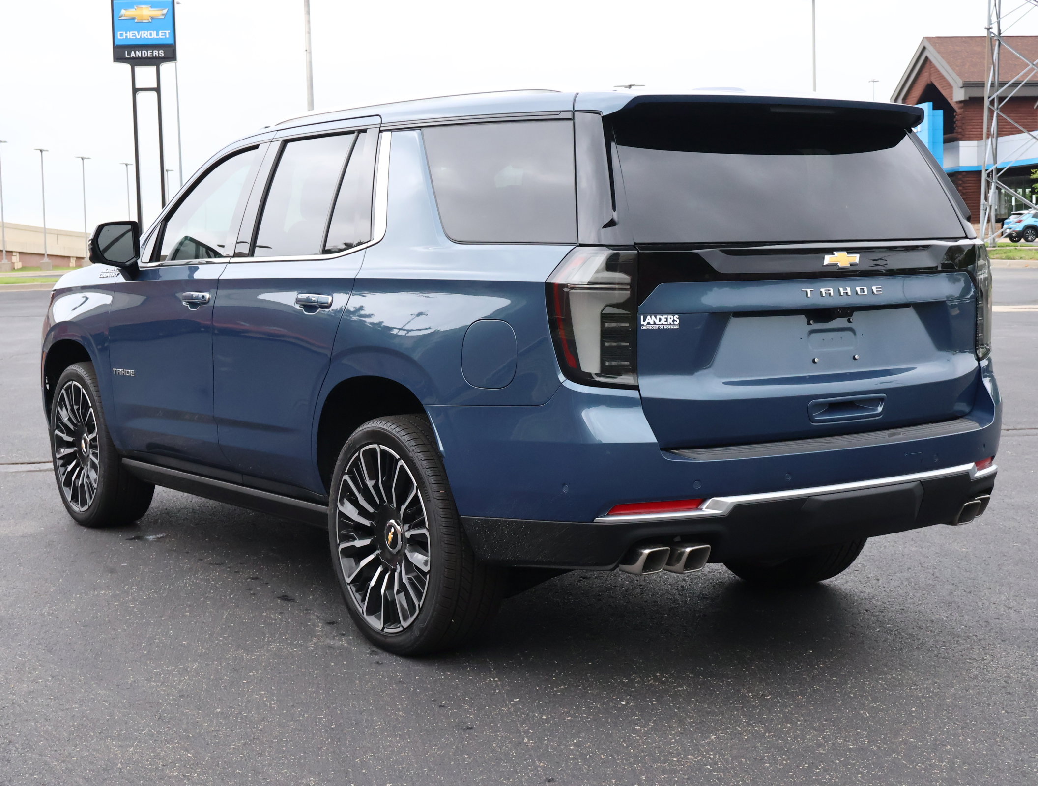 New 2026 Chevrolet Tahoe High Country AWD/4WD image 7