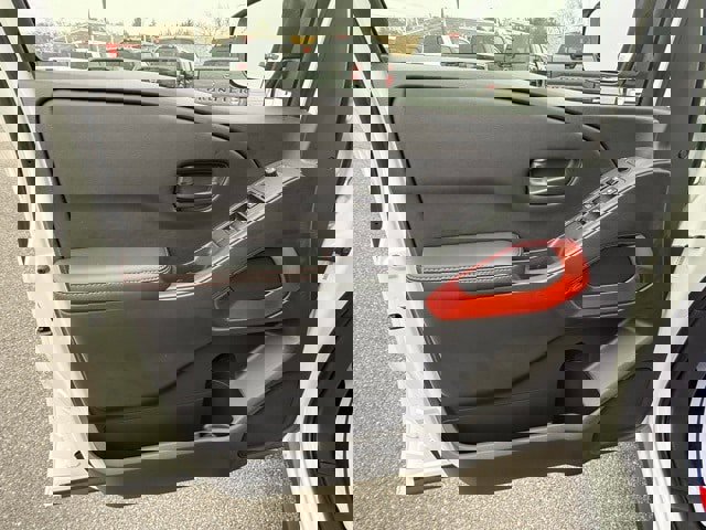 New 2026 Nissan Frontier PRO-4X w/ Pro-4x Convenience Package image 10