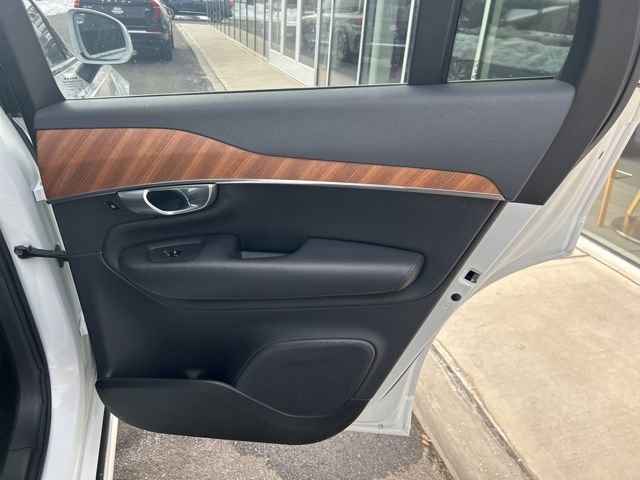 Certified 2025 Volvo XC90 B6 Plus image 12