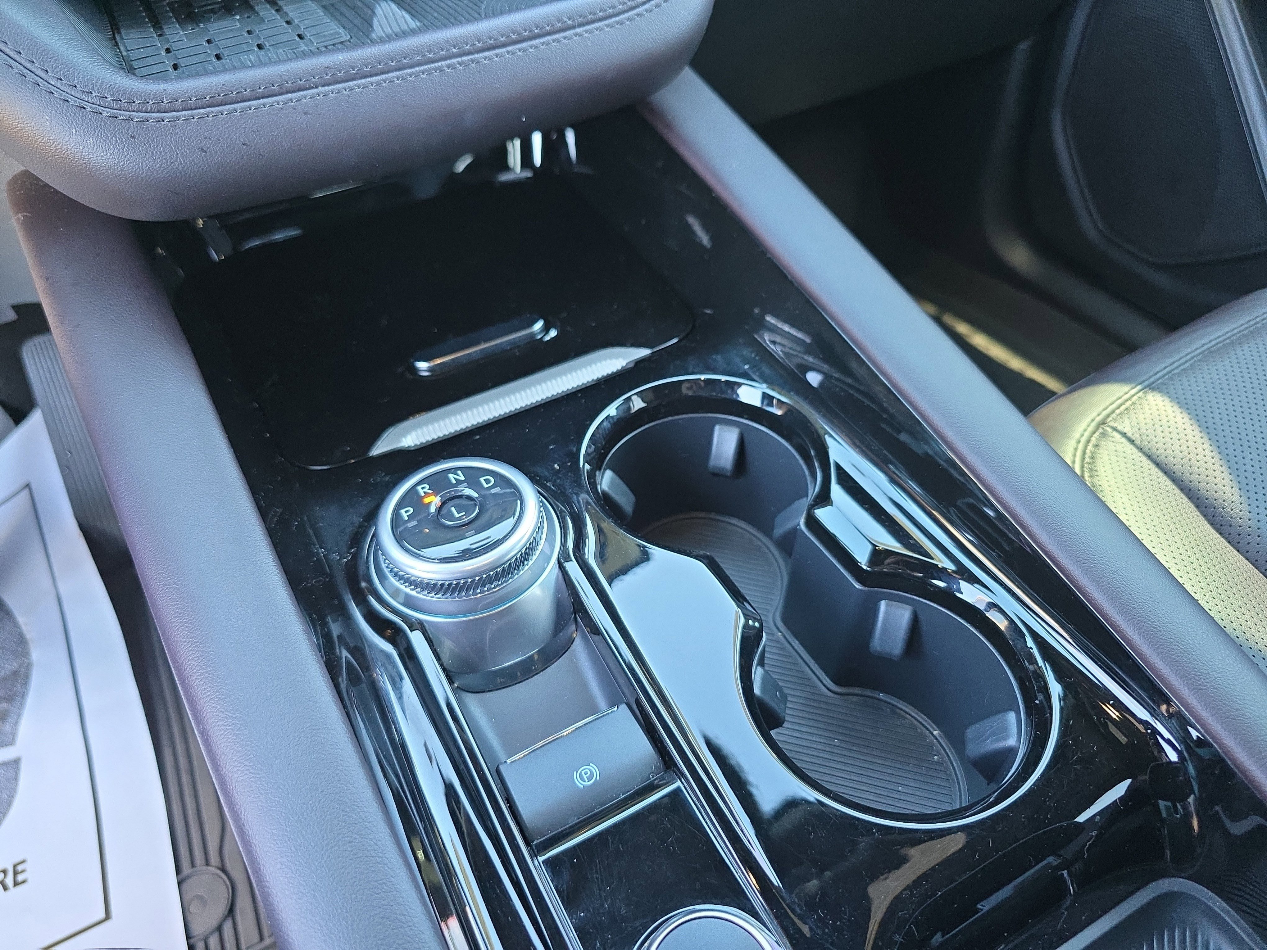 Used 2025 Ford Explorer Platinum w/ Ultimate Package image 24