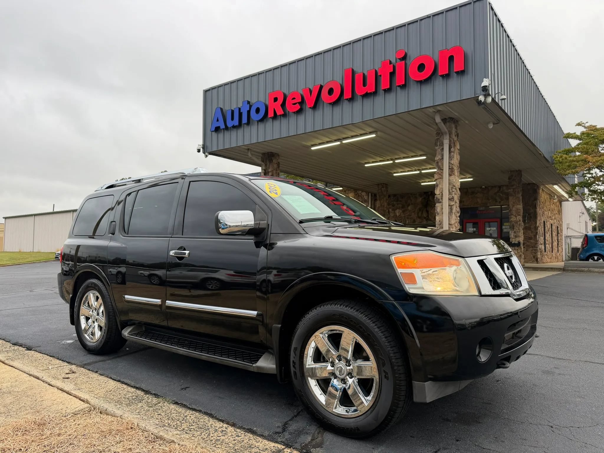 Used 2013 Nissan Armada Platinum AWD/4WD image 1