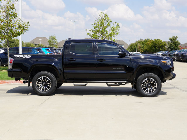 Used 2023 Toyota Tacoma TRD Sport w/ Technology Package AWD/4WD image 15