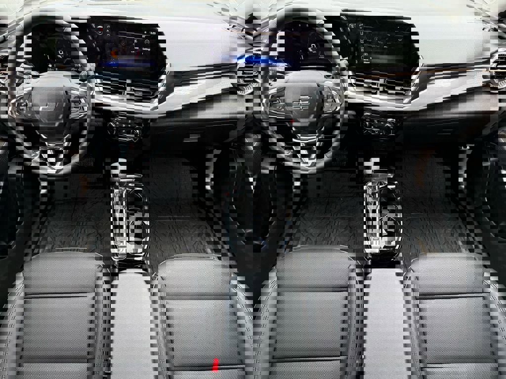 Used 2024 Chevrolet Trax ACTIV w/ Sunroof Package image 15