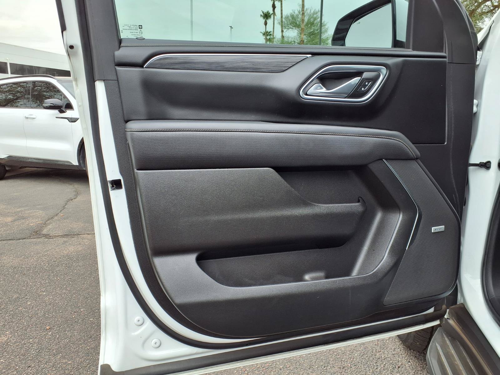 Used 2023 GMC Yukon XL SLT w/ SLT Premium Package AWD/4WD image 21
