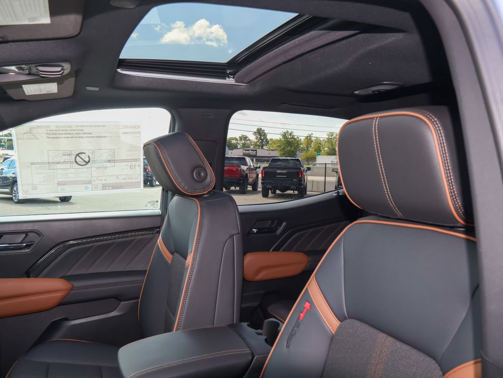 New 2026 GMC Canyon AT4 w/ Technology Plus Package AWD/4WD image 7