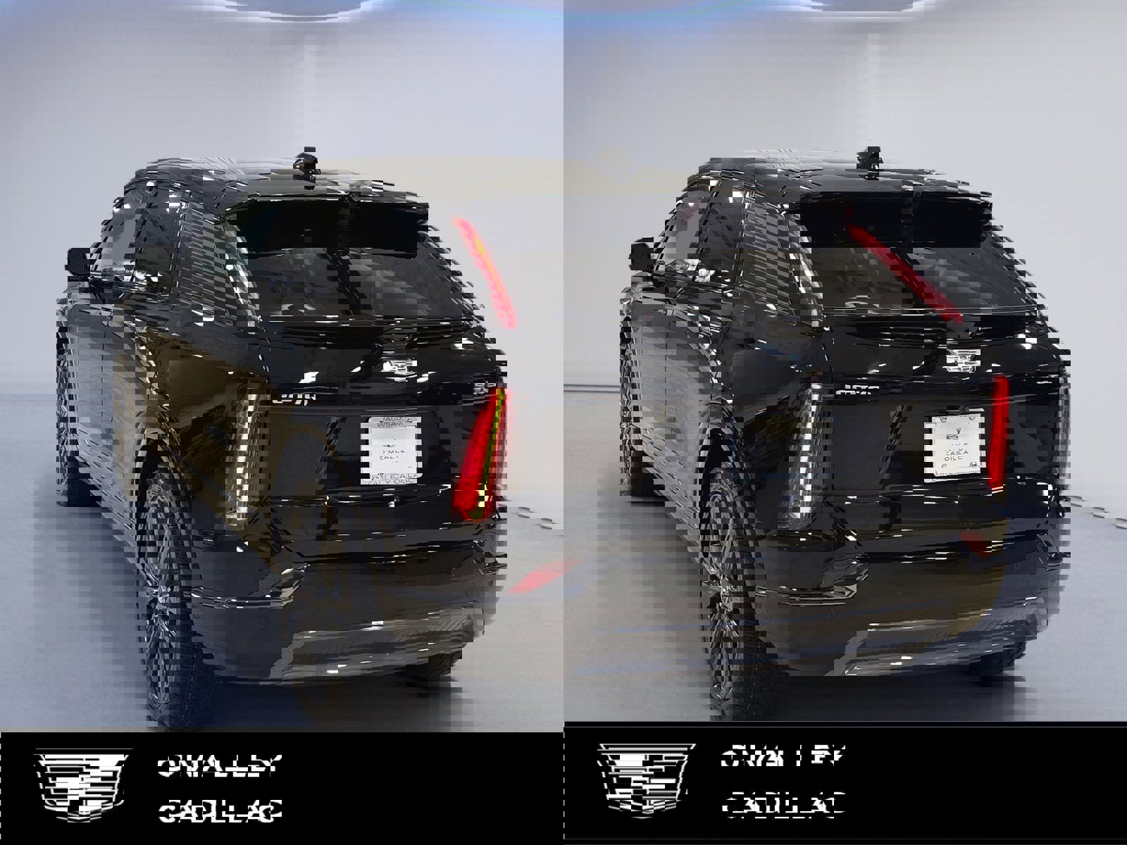 New 2026 Cadillac Optiq Sport 2 w/ LPO, Floor Liner Package image 3