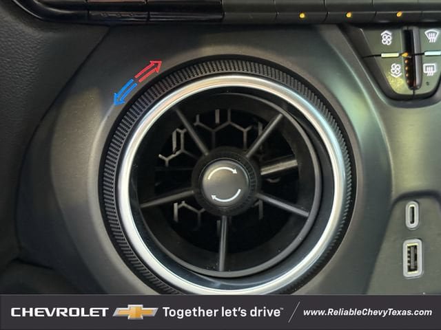 Used 2020 Chevrolet Blazer LT FWD image 21