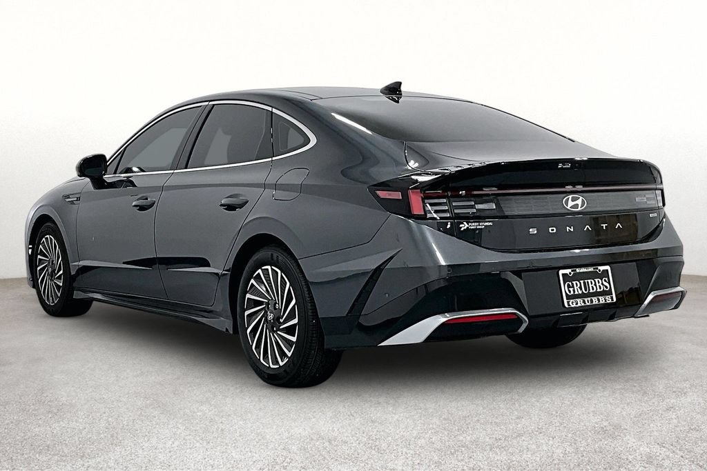 New 2026 Hyundai Sonata Limited FWD image 4