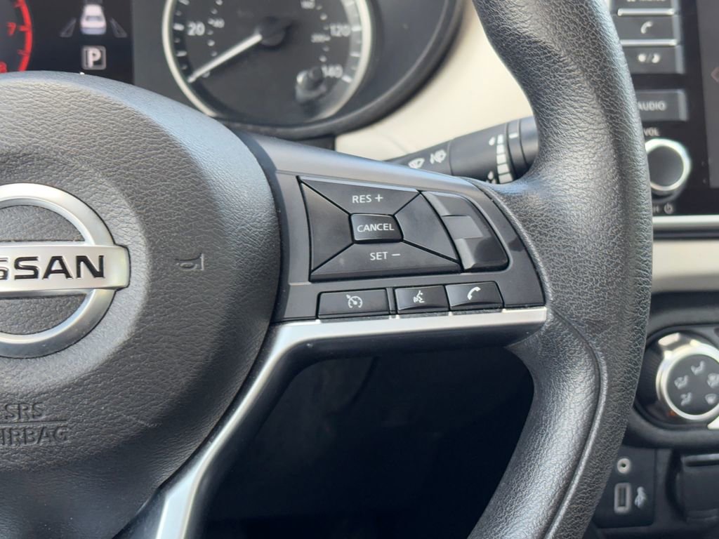 Used 2021 Nissan Versa SV FWD image 13