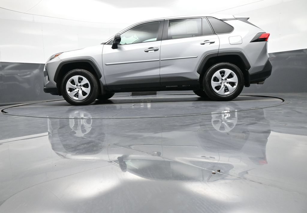 Certified 2024 Toyota RAV4 LE AWD/4WD image 32